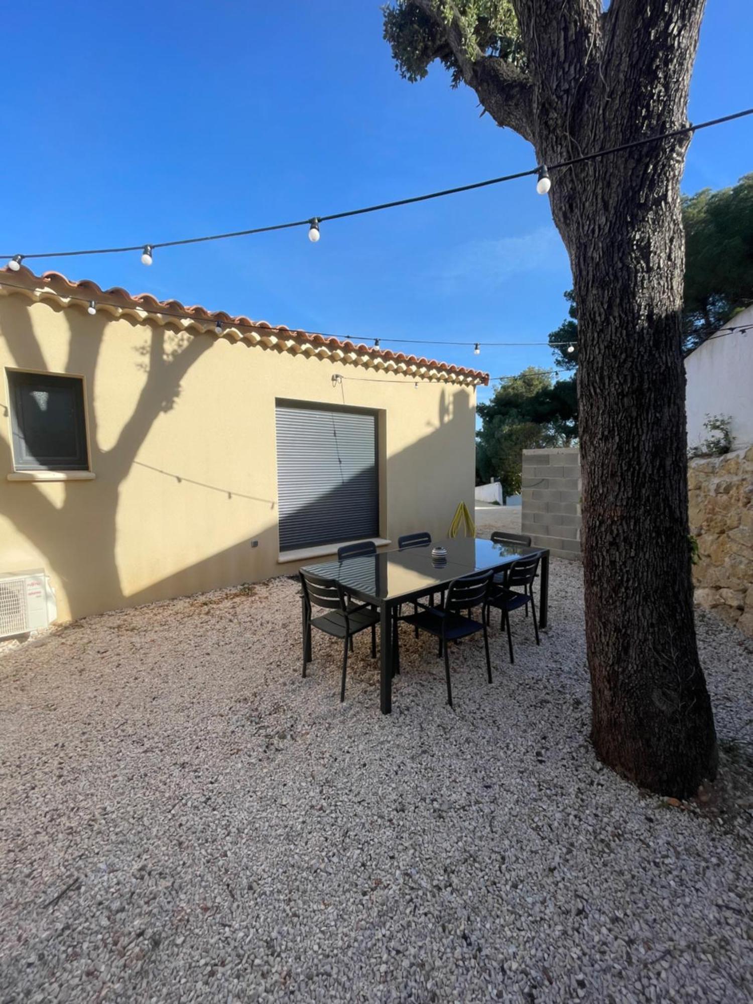 Maison T3 Dans Un Village Calme Saint-Mitre-les-Remparts Kültér fotó