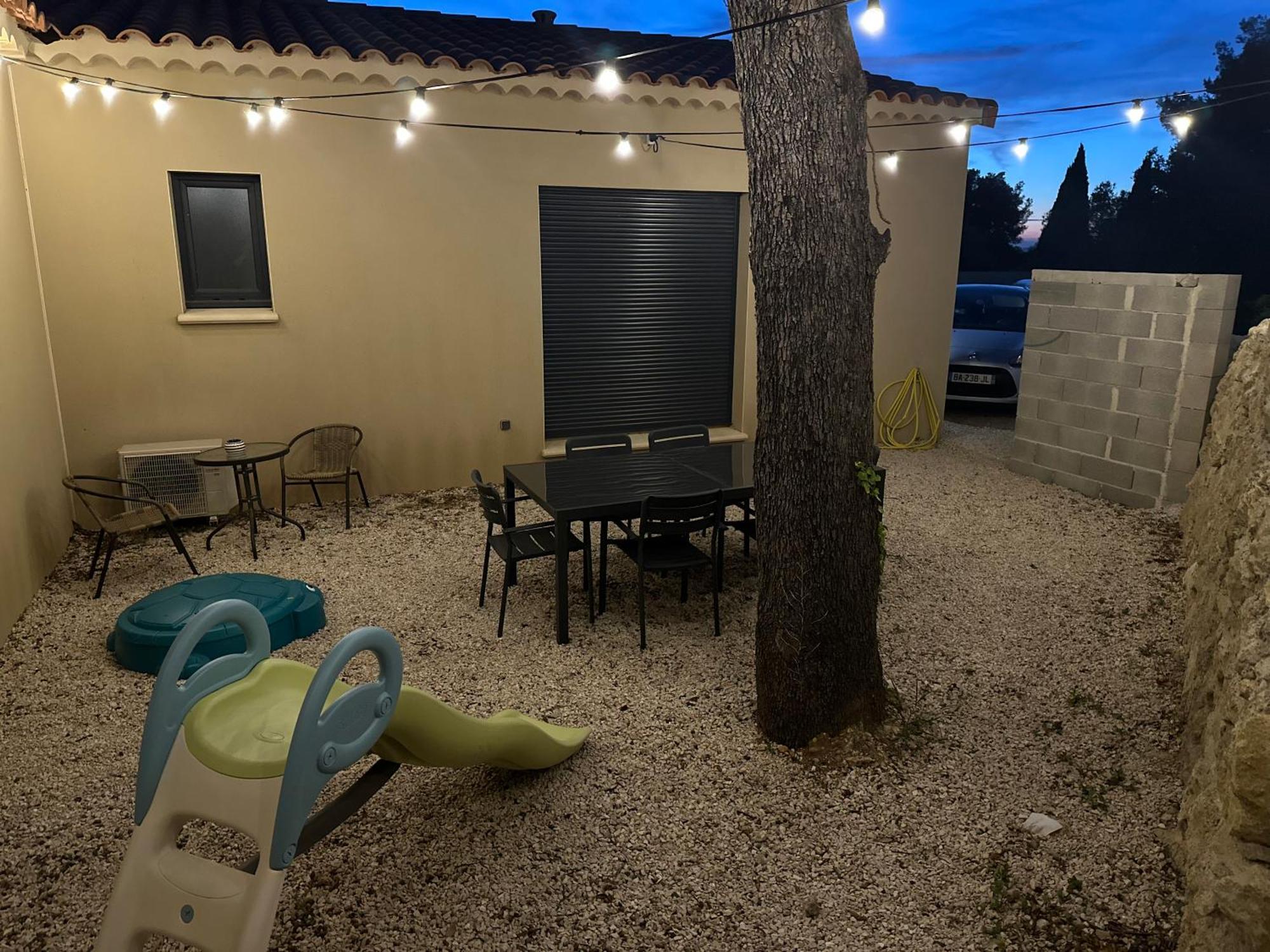 Maison T3 Dans Un Village Calme Saint-Mitre-les-Remparts Kültér fotó